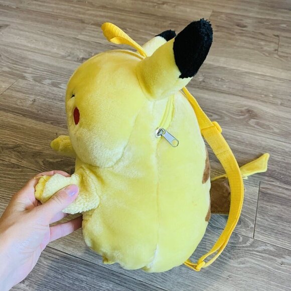Vintage 1999 Pokemon Pikachu Backpack Fat 12" Plush by Nintendo RARE - Picture 4 of 13